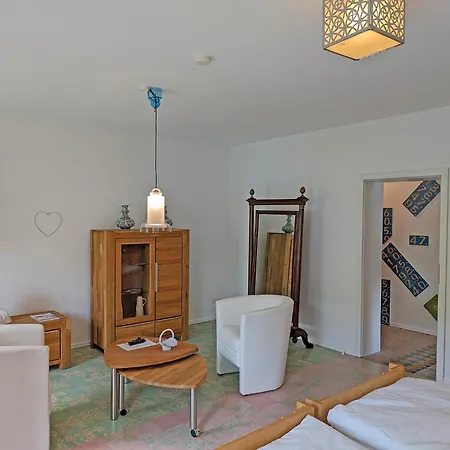 Gaestehaus Loreley - Alte Heerstrasse * Fellen (Rhein-Hunsruck-Kreis)