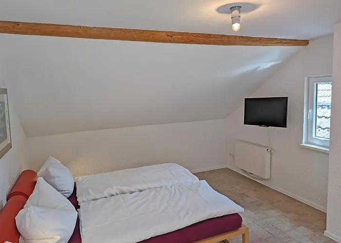 Gaestehaus Loreley - Alte Heerstrasse * Fellen (Rhein-Hunsruck-Kreis)